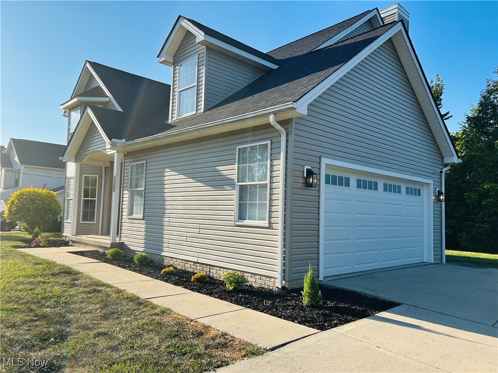 Twinsburg, Ohio 44087, United States, 4 Bedrooms Bedrooms, ,3 BathroomsBathrooms,Residential,Active,209218