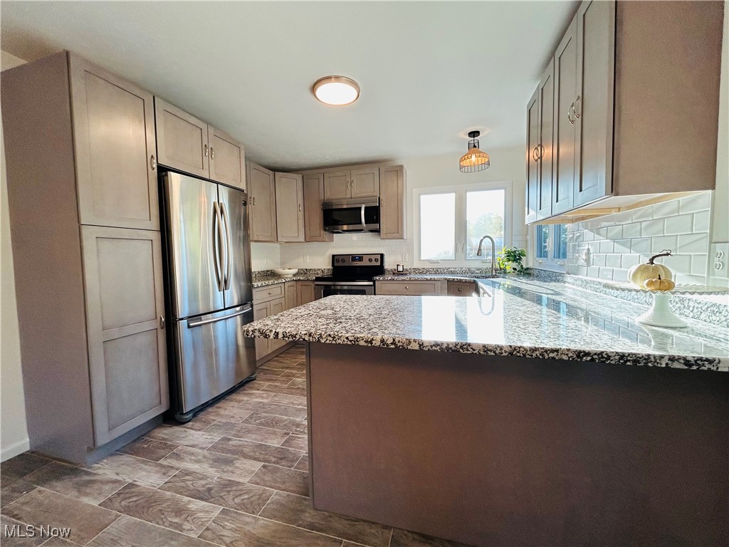 Twinsburg, Ohio 44087, United States, 4 Bedrooms Bedrooms, ,3 BathroomsBathrooms,Residential,Active,209218