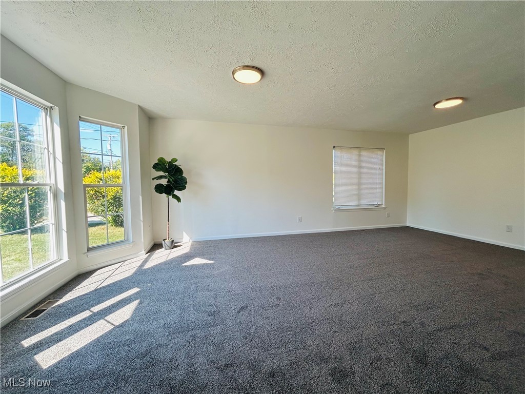 Twinsburg, Ohio 44087, United States, 4 Bedrooms Bedrooms, ,3 BathroomsBathrooms,Residential,Active,209218