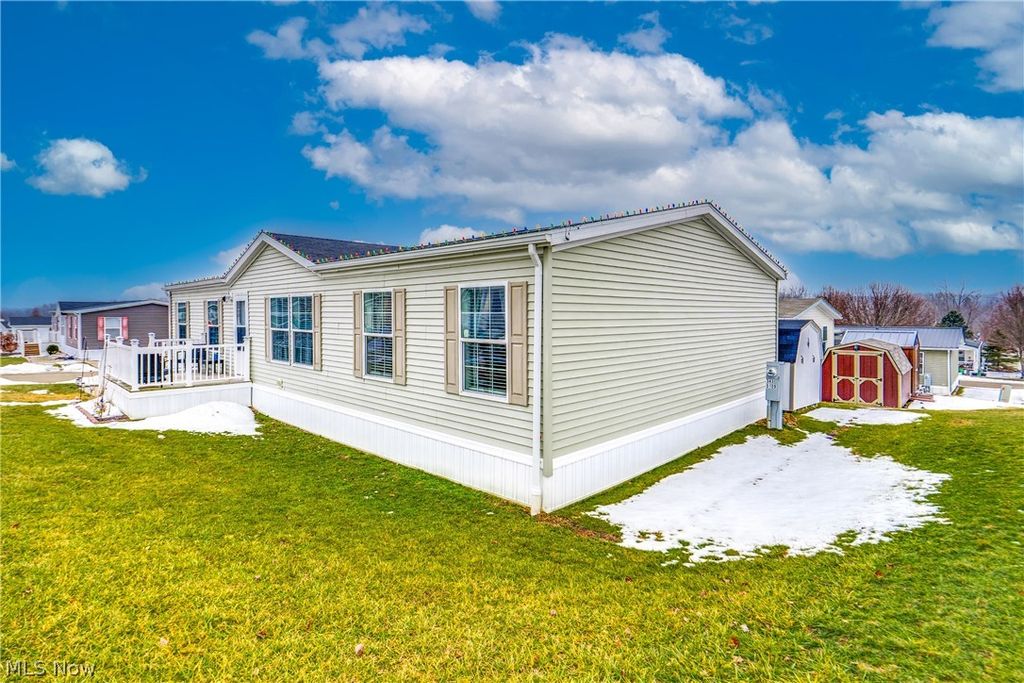 Photo of 5109 Redbud Drive SW #343, Navarre, OH 44662 (MLS # 5187406)