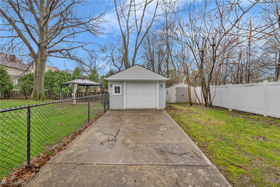 J L Free Land Cos Crown Point - Residential