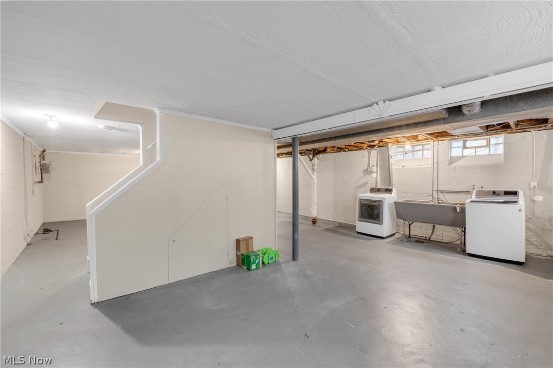 J L Free Land Cos Crown Point - Residential