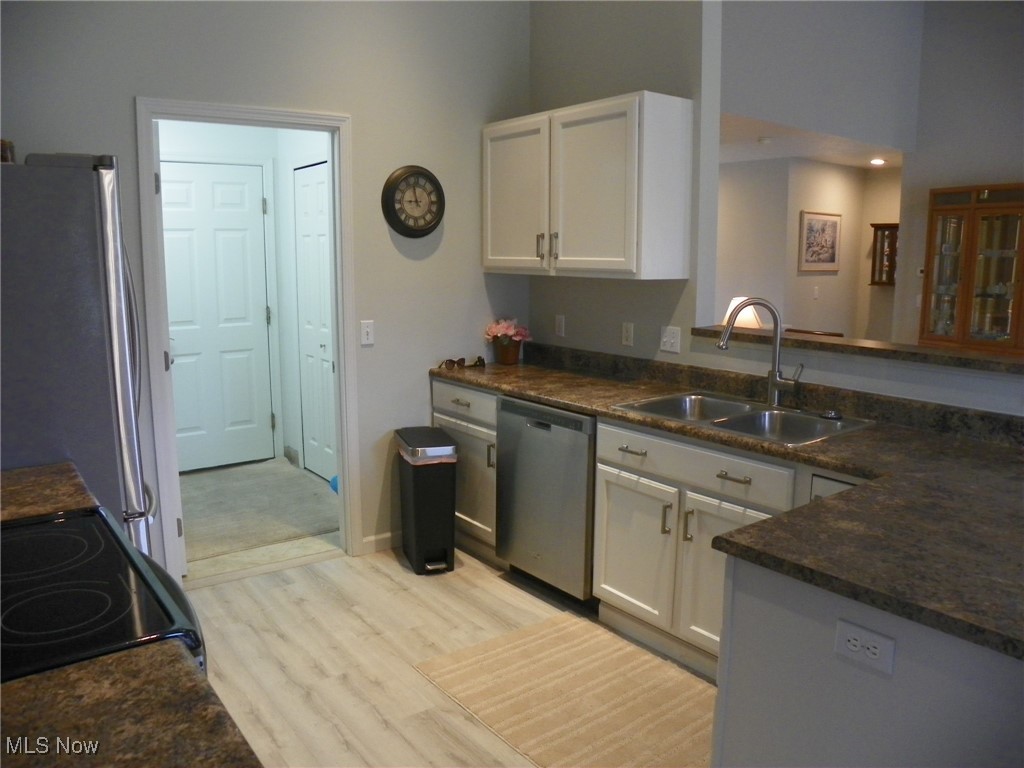 6449 Silverstone Lane, Medina, Ohio image 11