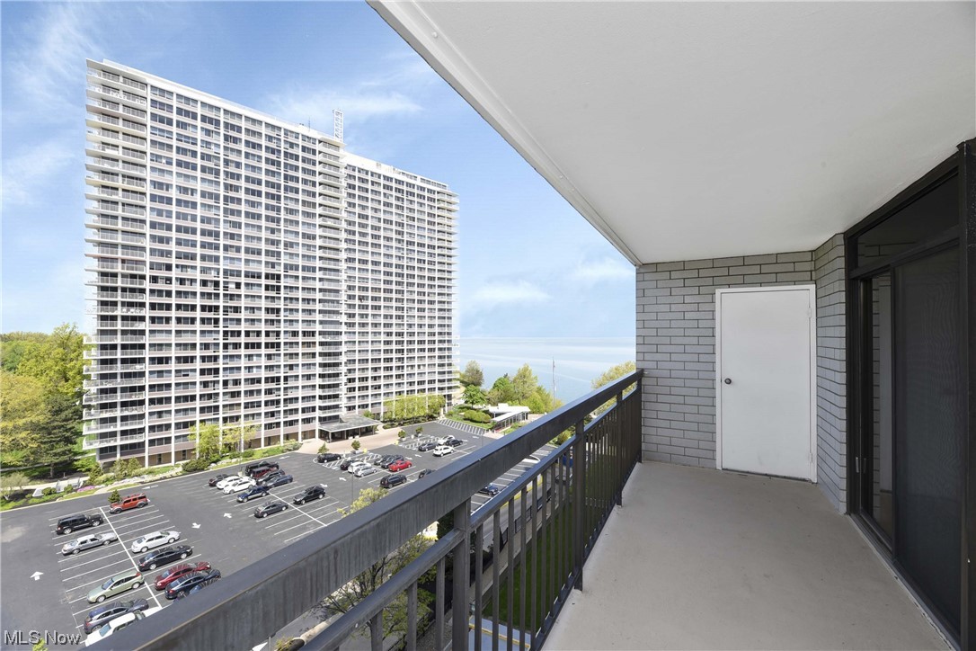 Meridian Condo - Residential