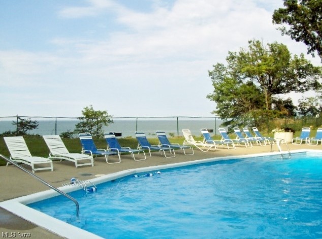 Meridian Condo - Residential