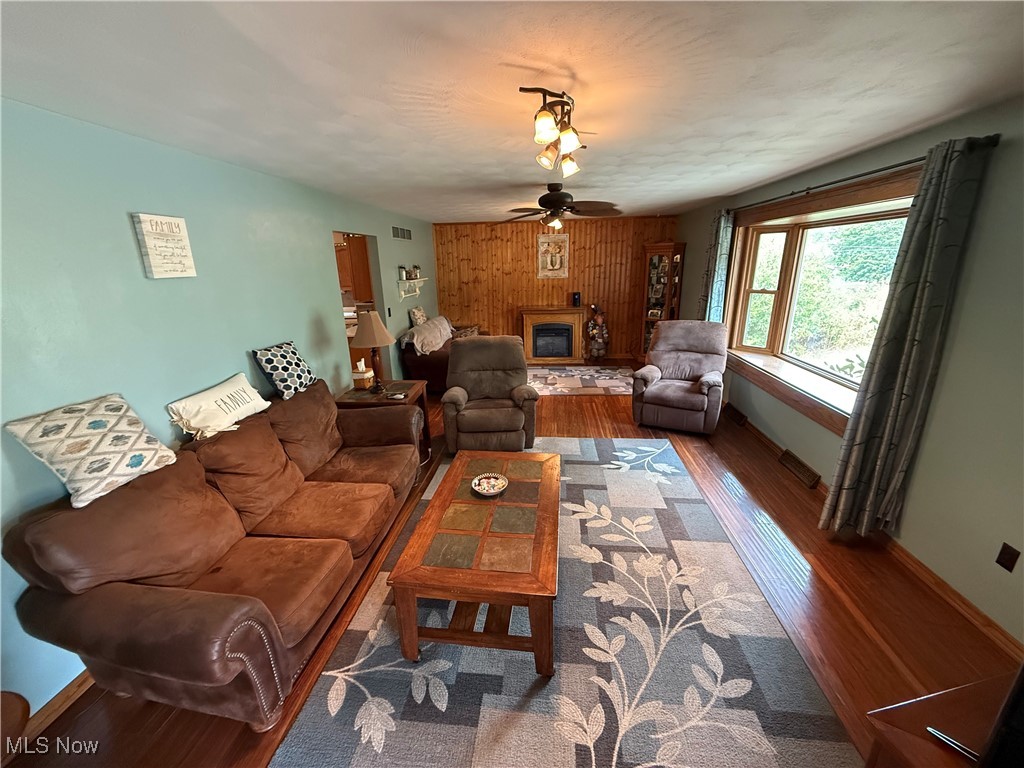 4186 Township Road 241