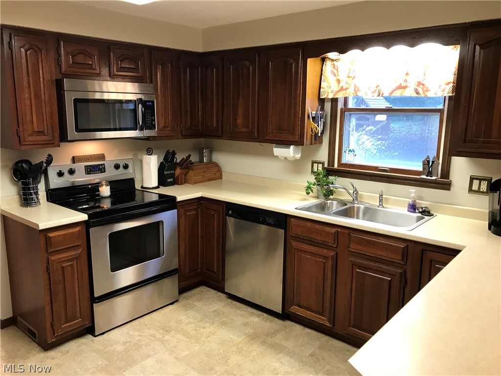 Watson Brothers Const Inc - Residential