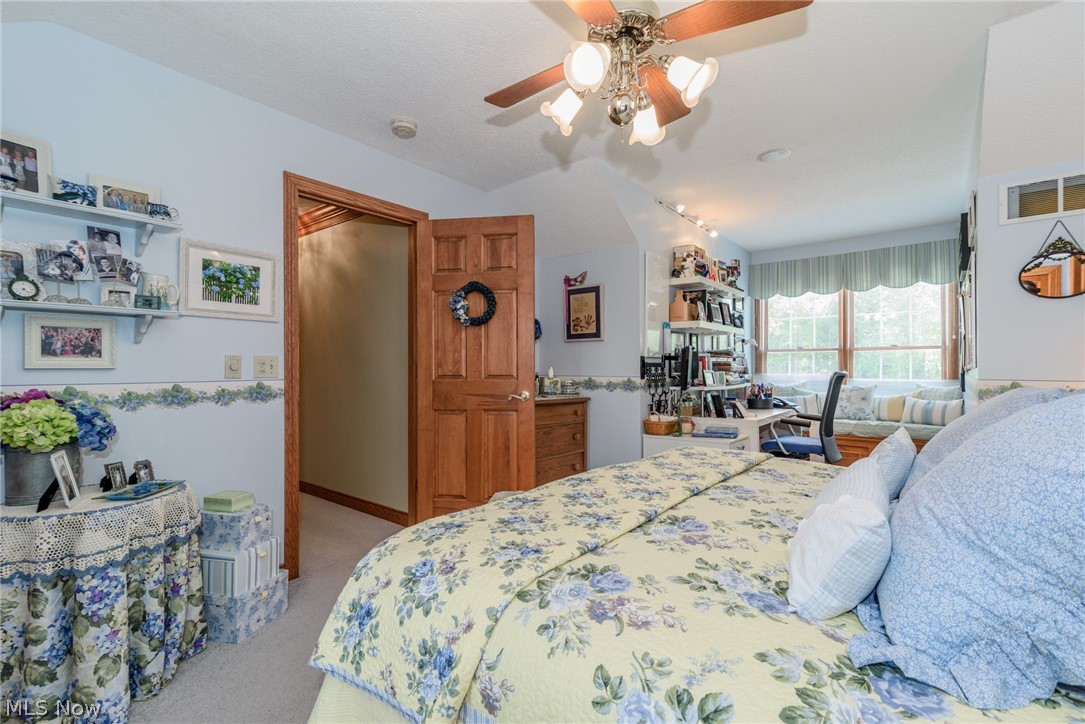 Montville Farms Medina - Residential