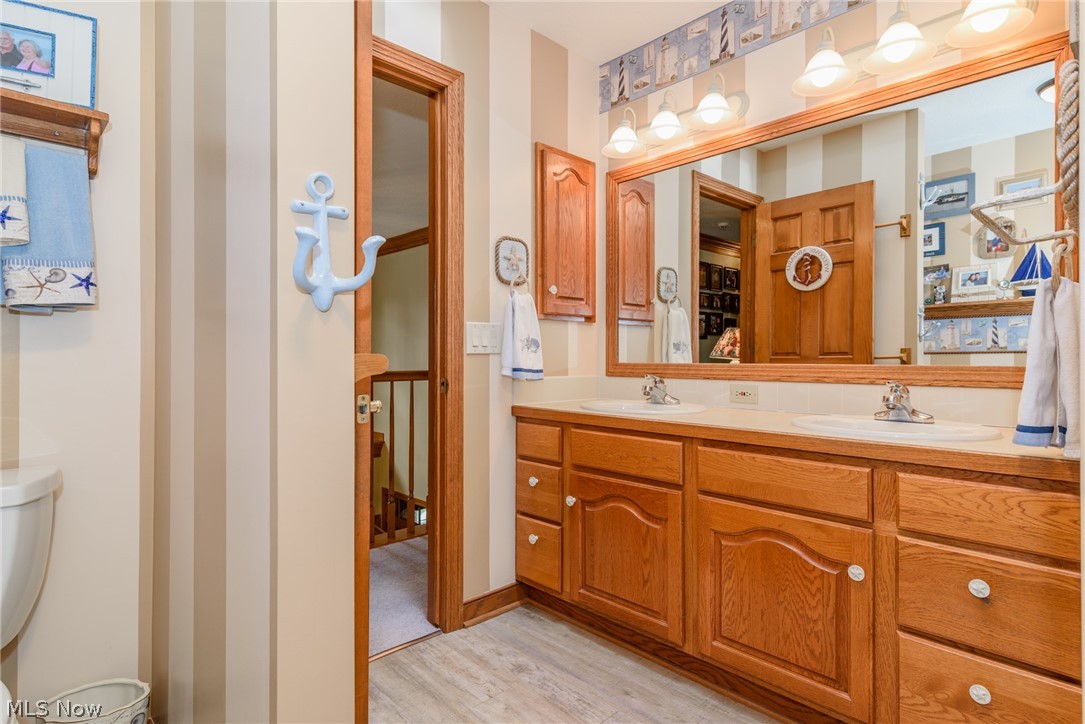 Montville Farms Medina - Residential