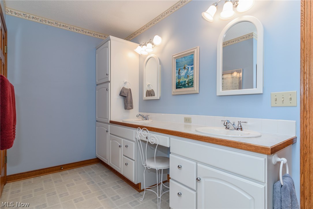 Montville Farms Medina - Residential