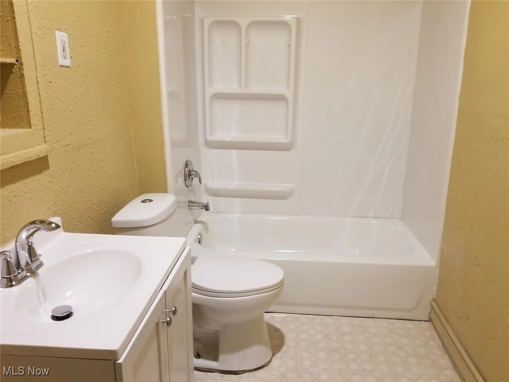 Highland Park - Residential Income