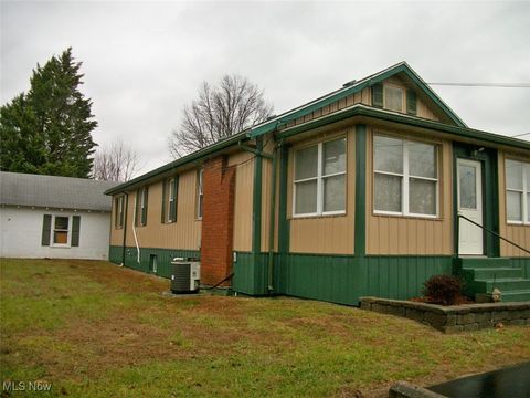 Tiny photo for 2318 Washington Boulevard, Belpre, OH 45714 (MLS # 5179092)