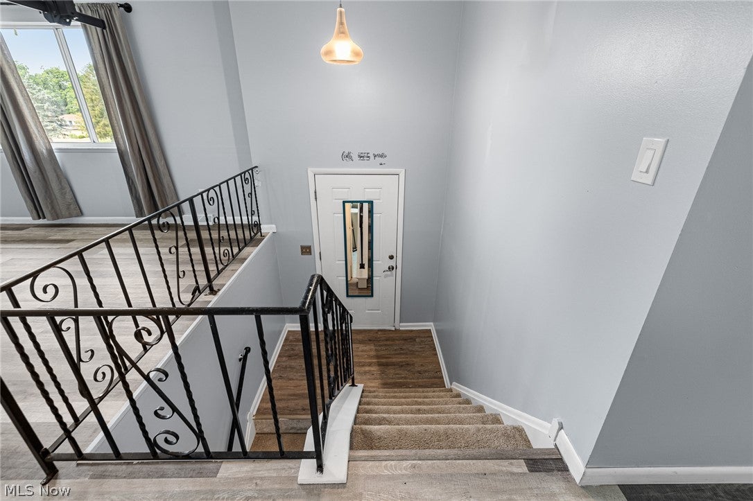 553 Jeanette Street