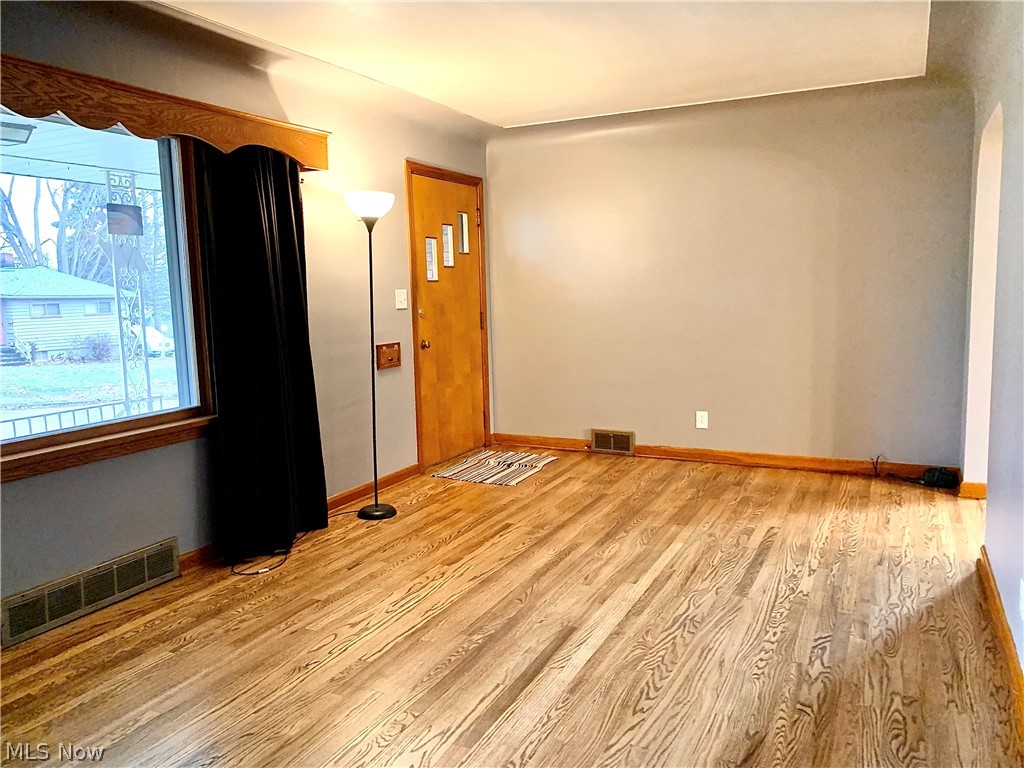 East Youngstown Land & Improve - Residential