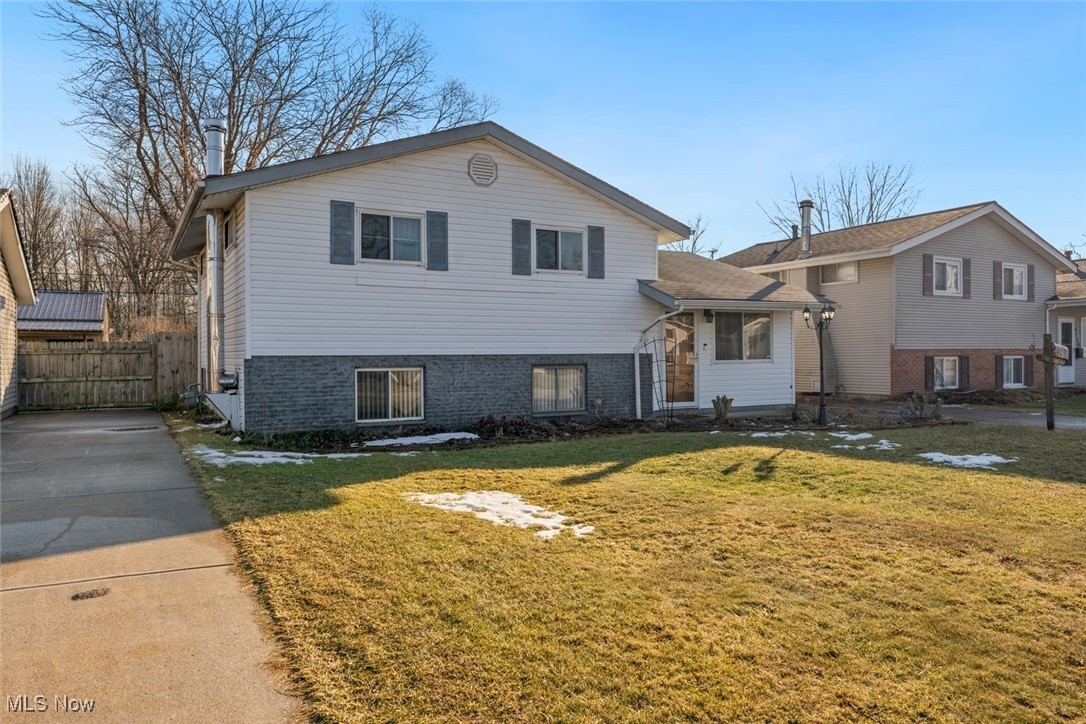 4142 Holl Avenue, Sheffield Lake, Ohio image 2