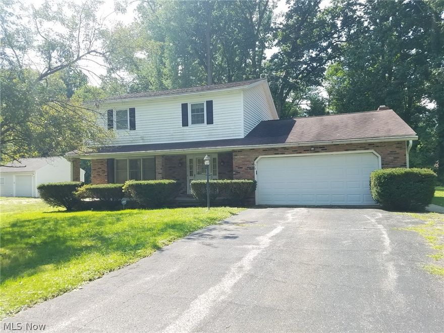 Lots of potential on this nicely laid out very spacious colonial! Located in a wooded lot with a good size yard, overlooking a beautiful pond. Wonderful opportunity for new owners to create their dream home. All appliances stay! Schedule your showing today!