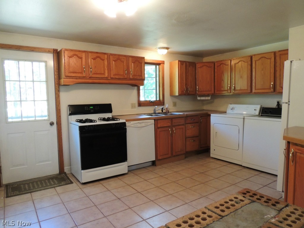 Briar Root Manor - Residential