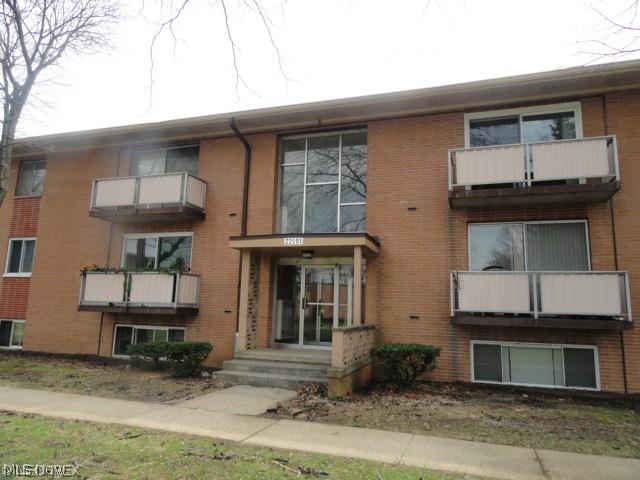 Golden Oaks - Residential Lease