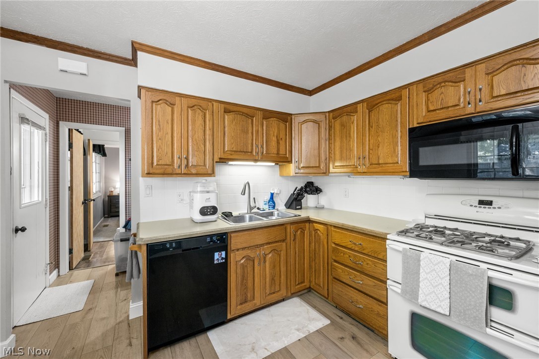 Mentor Estates 04 05 - Residential