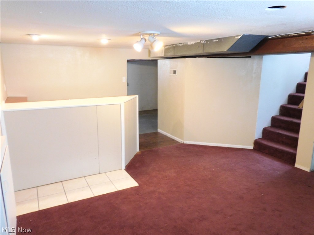 Struthers City Rep - Residential Lease