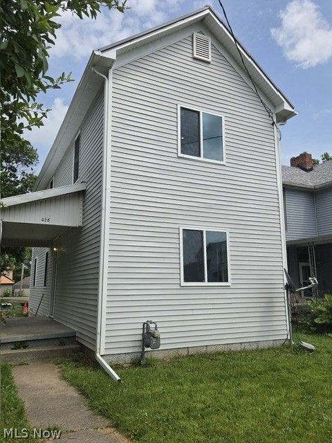 Homes For Sale - 428 Schaum Avenue<br/> Zanesville, OH 43701