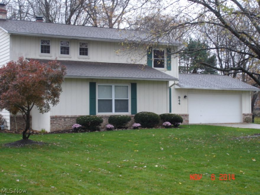 Welcome to your new 4 bedrm, 2.5 bath open floor plan Colonial. Freshly painted w/new carpet. This house has so much to offer. Newer windows, roof, furnace, electrical box & hot water tank. Finished basement w/storage area. Master bedrm has an updated bathrm. Entertain during the summer around your 16x36 in-ground pool w/patio and 16x28 deck. This house is a must to see. New heater & liner for pool 2013.