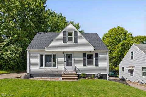 Photo for 1926 E 290th Street