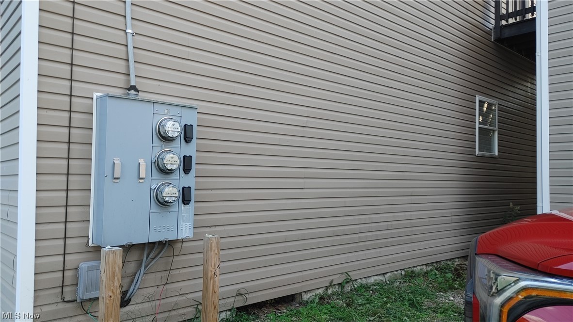 Voris - Residential Lease