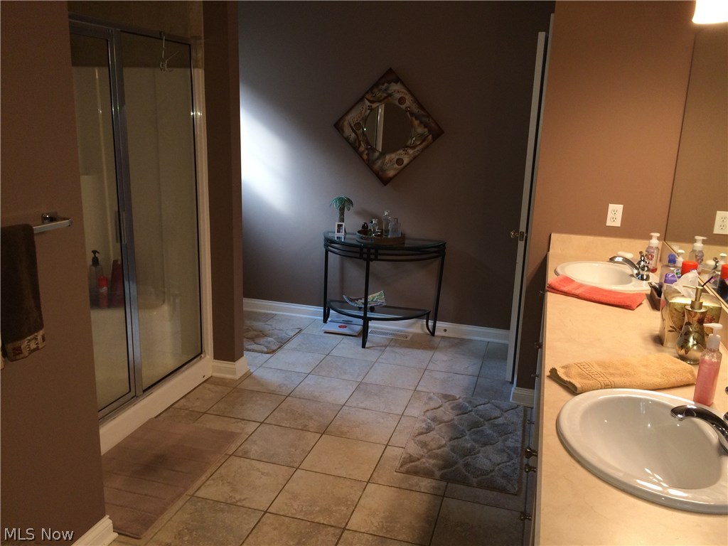 Wiltshire Golf Course Cmnty - Residential