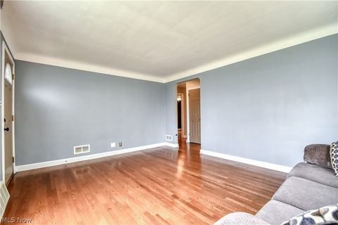 Tiny photo for 1731 Silver Street, Wickliffe, OH 44092 (MLS # 5202540)