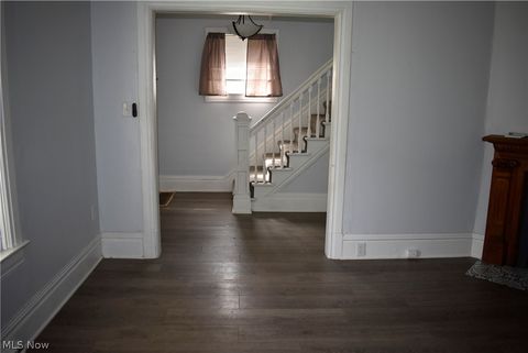 Tiny photo for 246 E 7th Street, Salem, OH 44460 (MLS # 5210509)