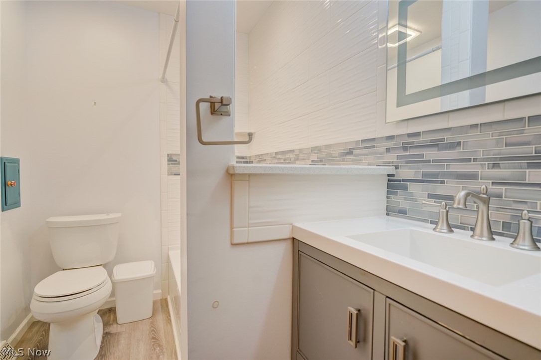 Brooklyn Airport - Residential