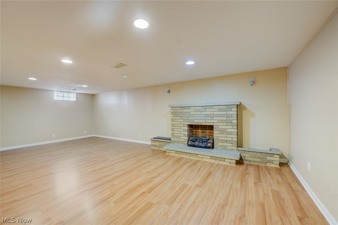 Brooklyn Airport - Residential