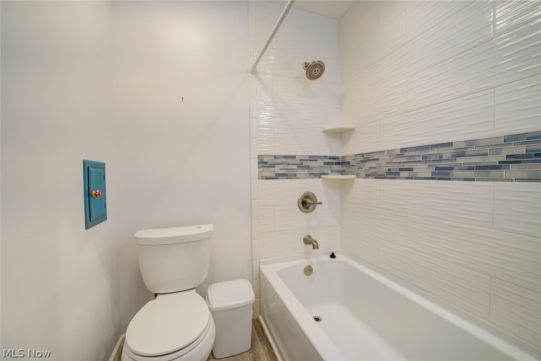 Brooklyn Airport - Residential