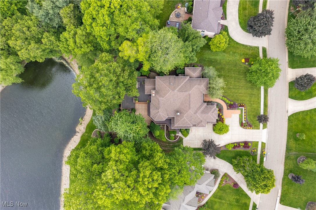 6849 Chillingsworth Circle, Canton, Ohio image 47