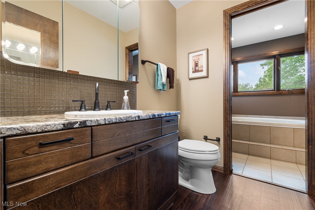 6849 Chillingsworth Circle, Canton, Ohio image 33