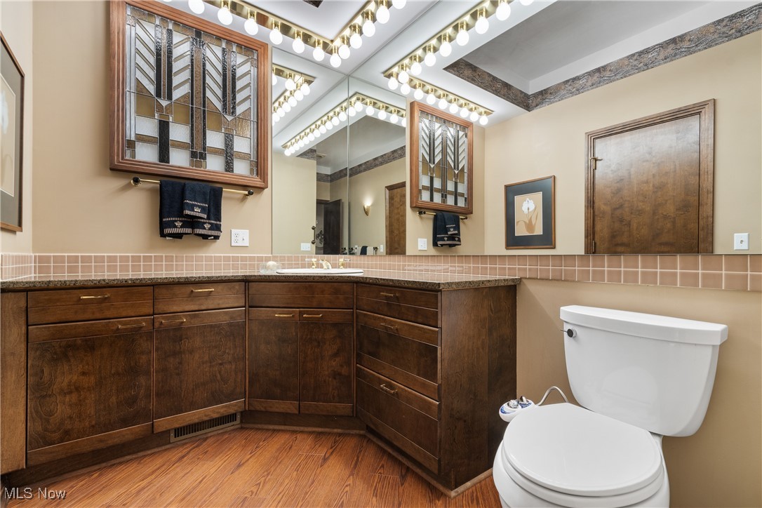 6849 Chillingsworth Circle, Canton, Ohio image 24