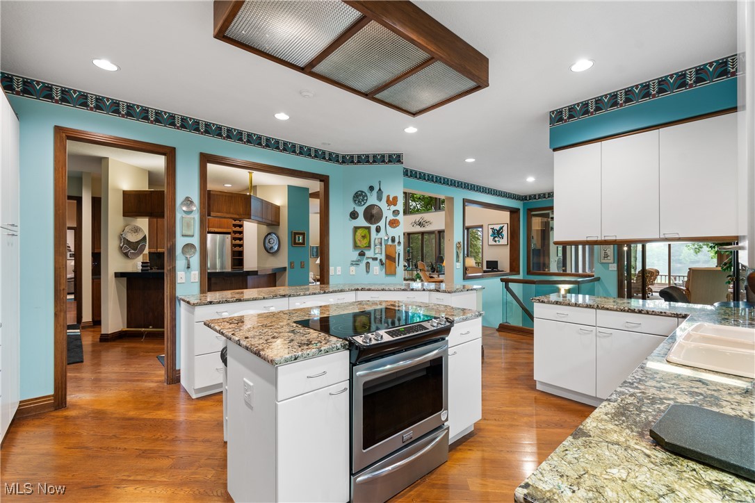 6849 Chillingsworth Circle, Canton, Ohio image 11