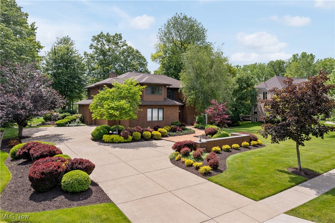 6849 Chillingsworth Circle, Canton, Ohio image 2