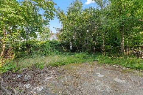 Tiny photo for 477 E 148th Street, Cleveland, OH 44110 (MLS # 5239597)