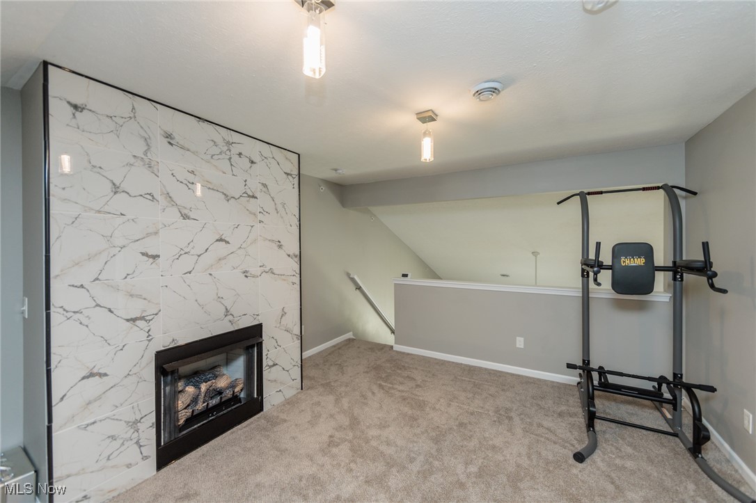 Residence On The Green - Residential