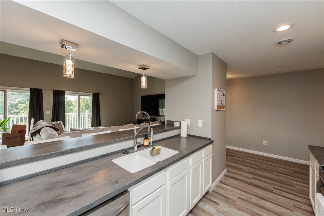 Residence On The Green - Residential