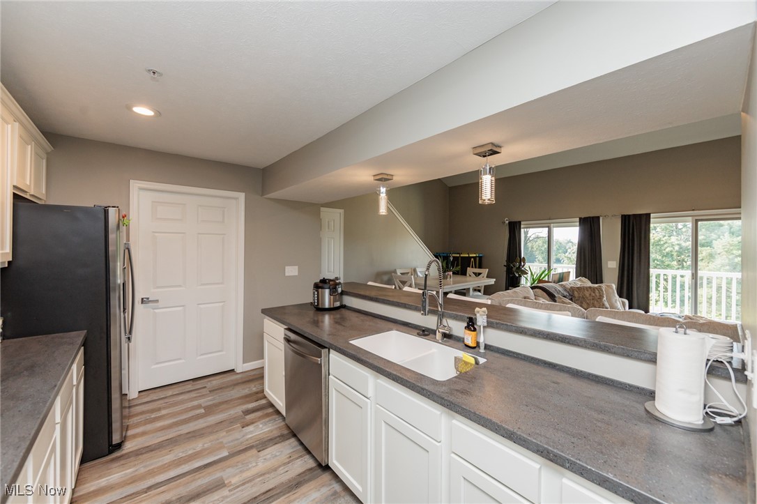 Residence On The Green - Residential