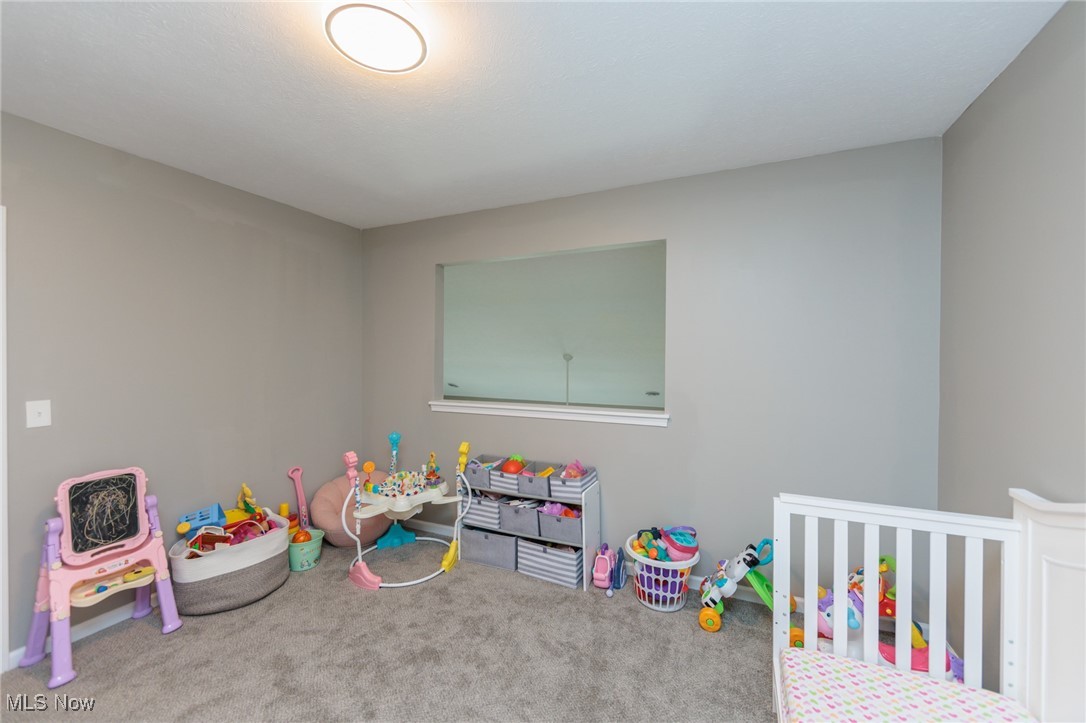 Residence On The Green - Residential