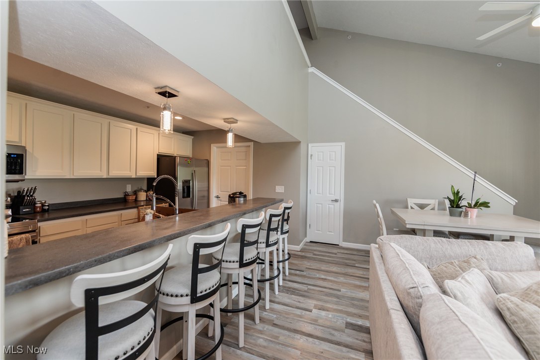 Residence On The Green - Residential