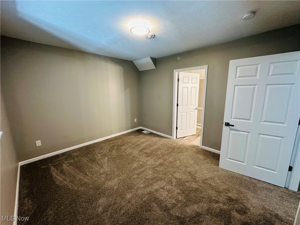 Residence On The Green - Residential