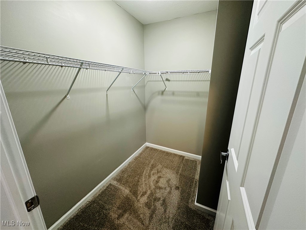 Residence On The Green - Residential