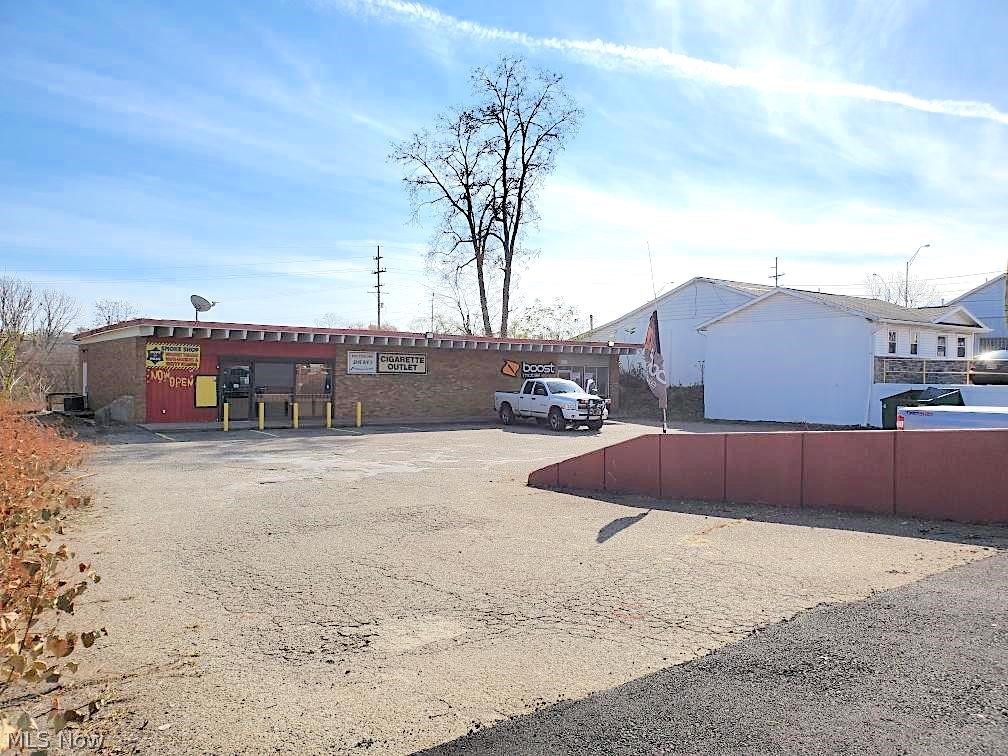 Barberton - Commercial Sale
