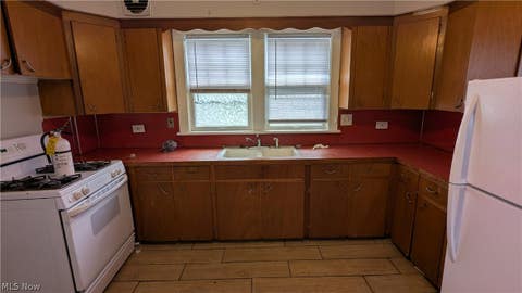 Tiny photo for 1411 Yale Ave NW, Canton, OH 44703 (MLS # 5237574)