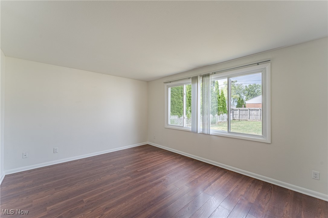 Fournier Bungalow - Residential